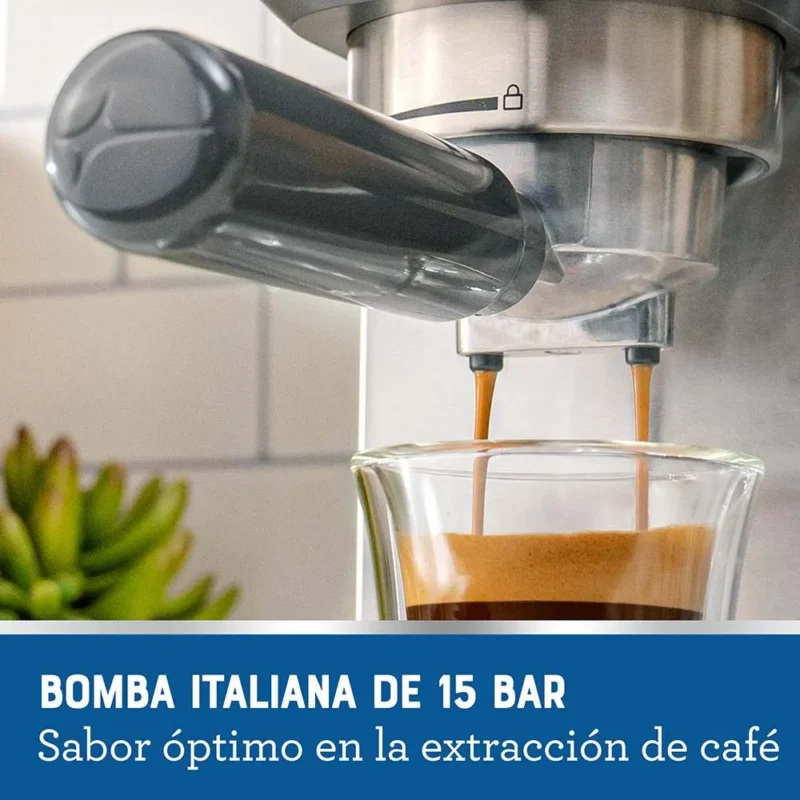 Nueva Cafetera Compacta de Espresso Oster® - Image 8